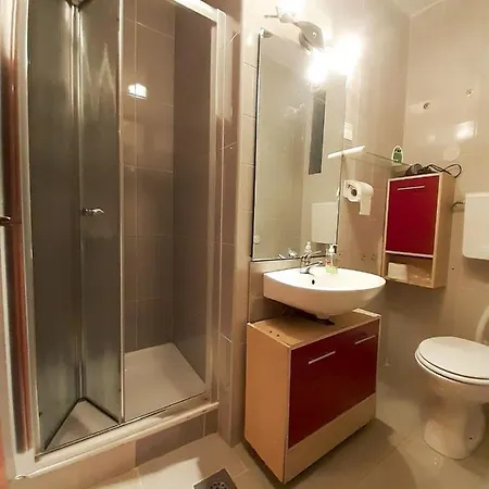 Apartment Elena